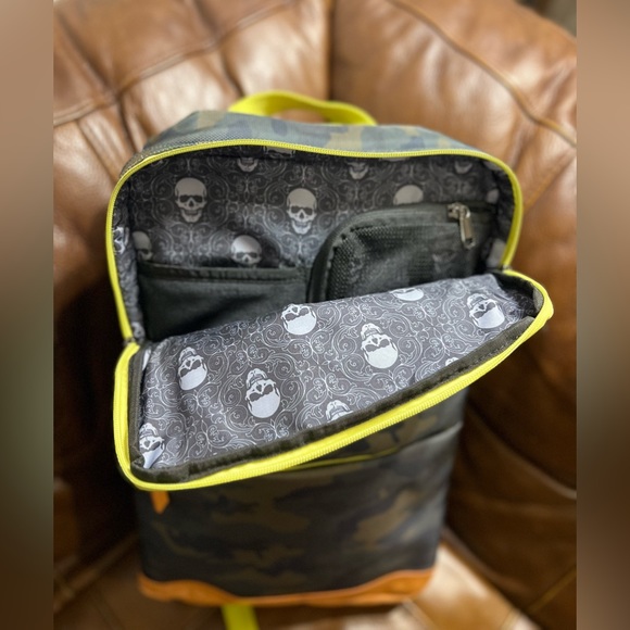 Robert Graham Russel Camo Backpack NWOT - Picture 7 of 9